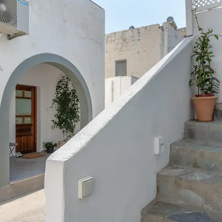 Sokaki Patmos Skala